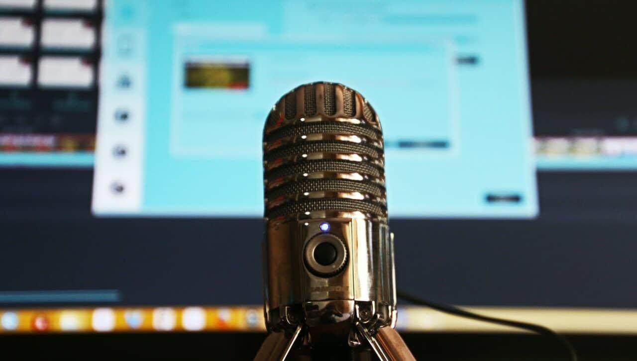 Podcast recording microphone